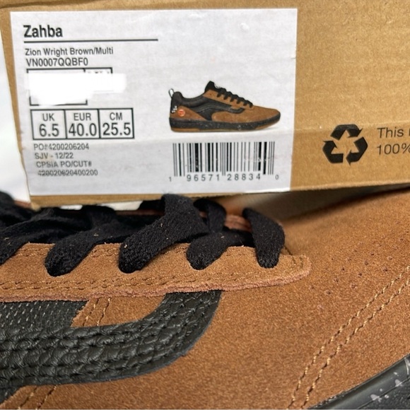 Vans WMNS Zahba
Zion Wright Brown/Multi
VN00070QBF0
Sneakers - Picture 16 of 16